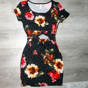 Lucyinthesky front tie Dress